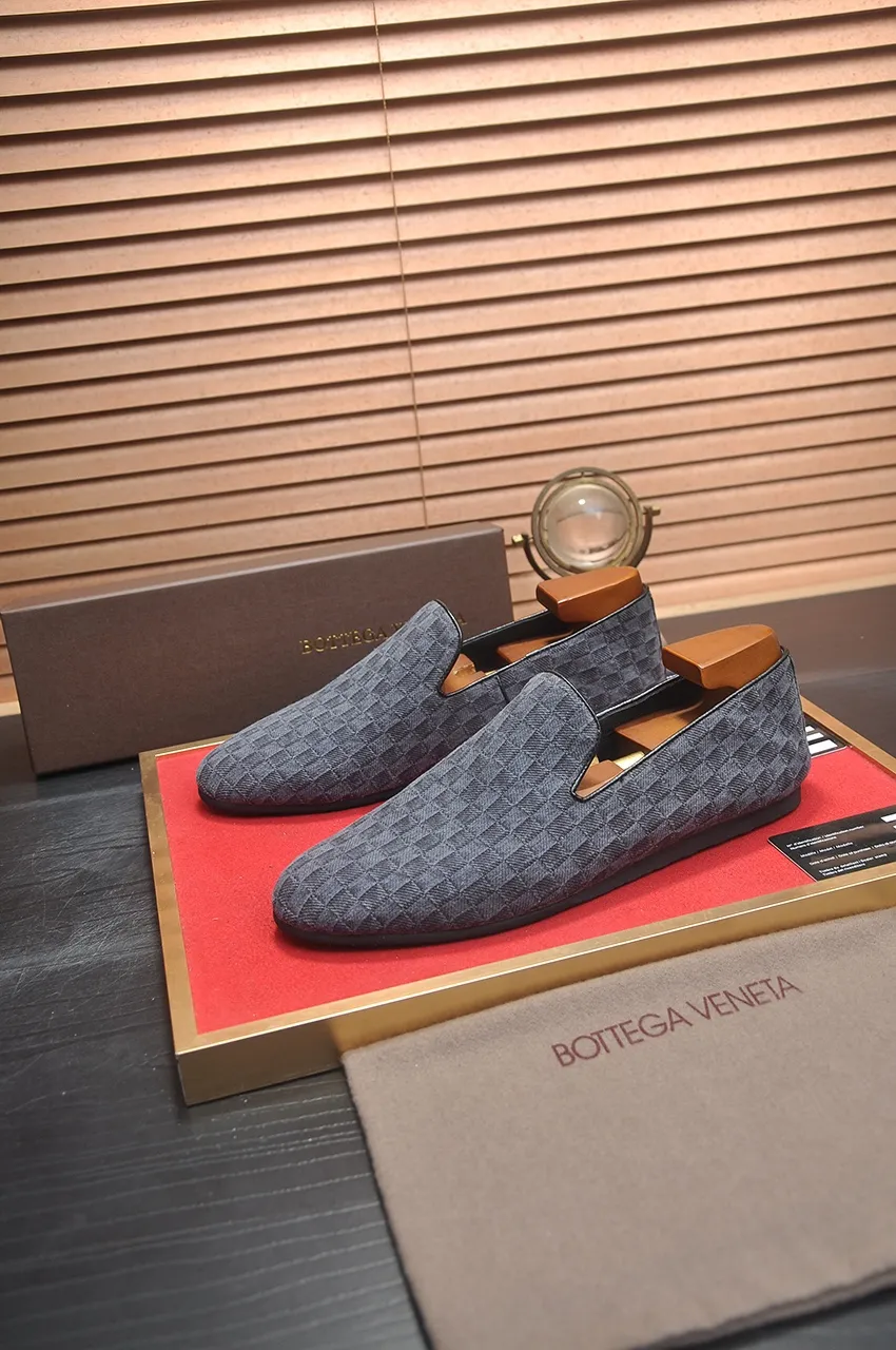 Men's shoes 💰460💶 [Botteg Venetta (BV)] (wallet shoes) exclusive new model official website new model The upper is made of high-quality top calfskin. Delicate feel and flowing luxurious texture. Tailored for refined men to create a noble aura. Delicate and regular Mark hand stitching. Smooth lines. Full sheepskin lining, comfortable to wash sweat. 38-44